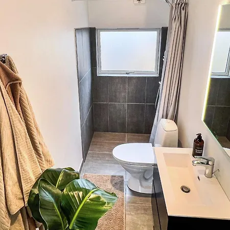 Vakantiehuis 6 Person In Vaeggerlose Bøtø By