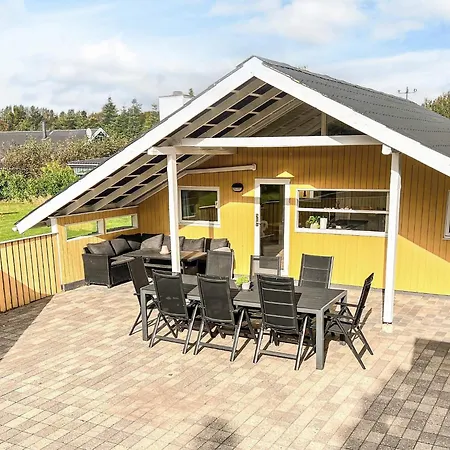 6 Person In Vaeggerlose Bøtø By