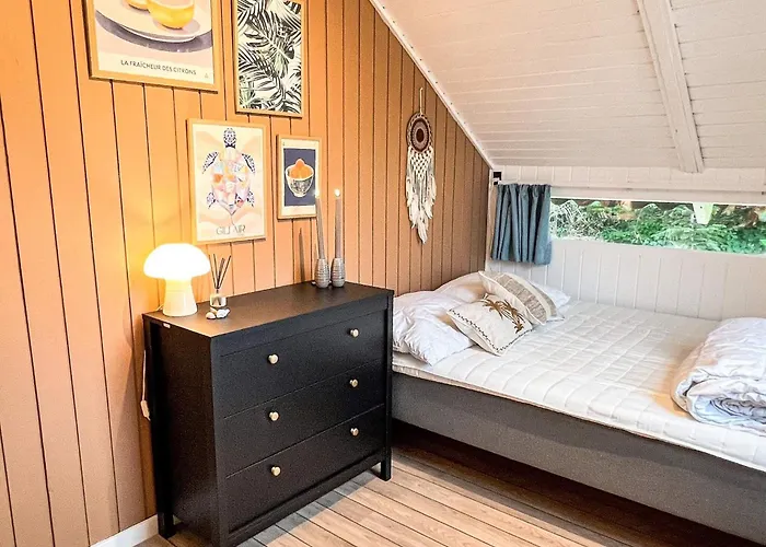 6 Person In Vaeggerlose * Bøtø By